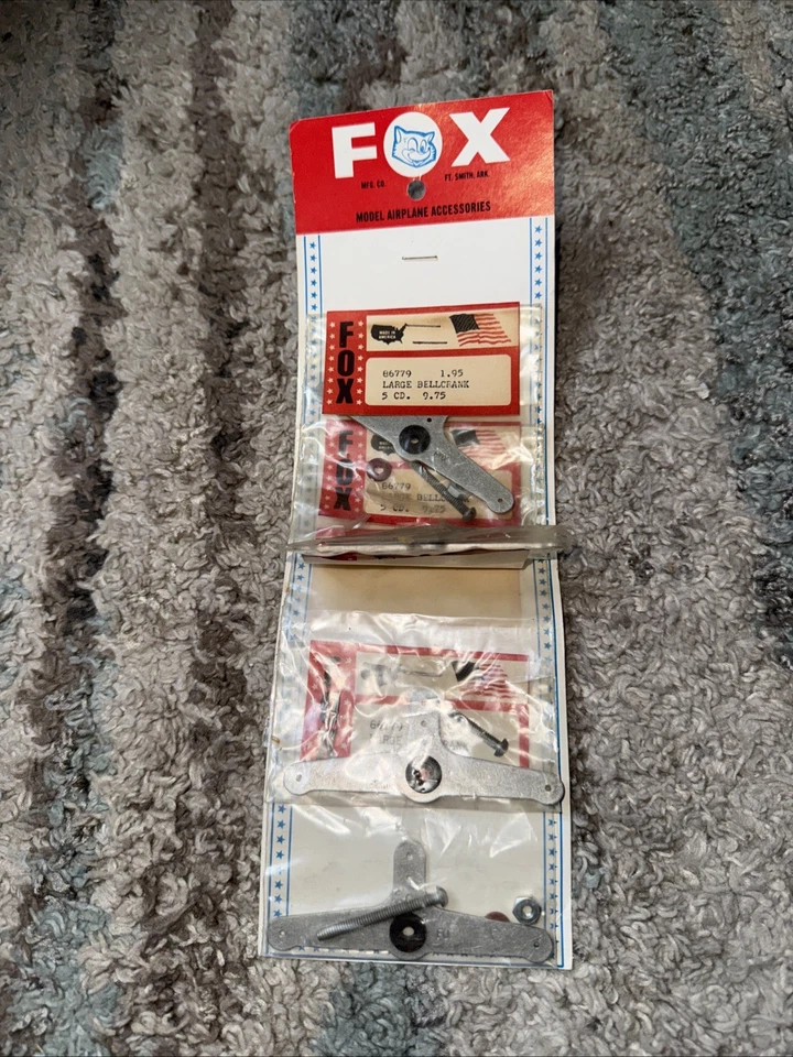 FOX LARGE 3" ALUMINUM MODEL AIRPLANE CONTROL LINE BELL CRANK Made in USA #86779 - Image 2 of 4