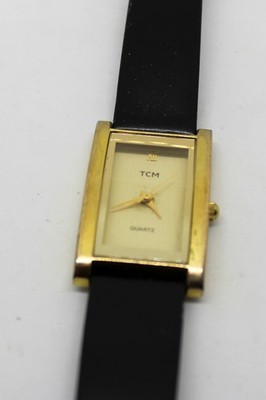 TCM Tchibo Damenuhr Quartz rechteckig, schwarzes Lederband