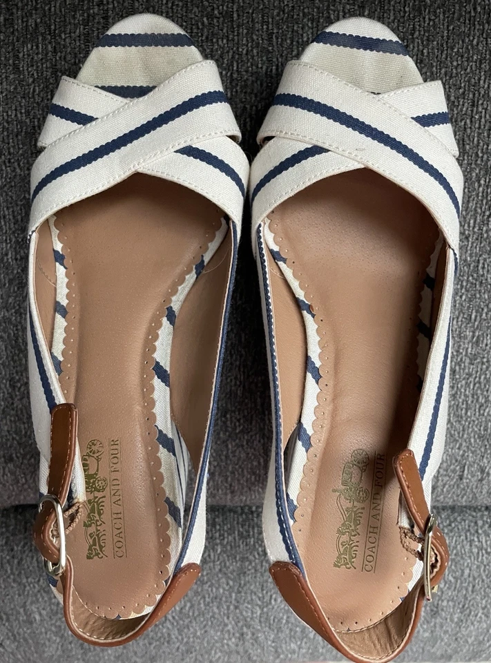 Coach и четыре полоски на танкетке Slingback каблуки с открытым носком белый синий 7,5 - Изображение 2 из 4