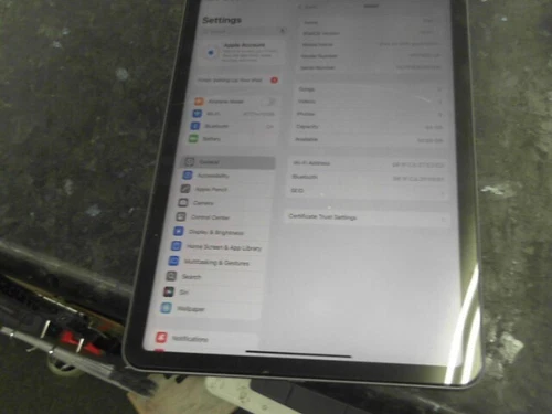 APPLE IPAD AIR - 4TH GEN MYFM2LL/A (TPJ002876)