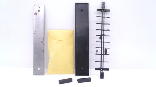 Athearn HO 50 FT Pacific Fruit Express PFE Plug Door Reefer Train Kit 1627 2of4 - Picture 10 of 15