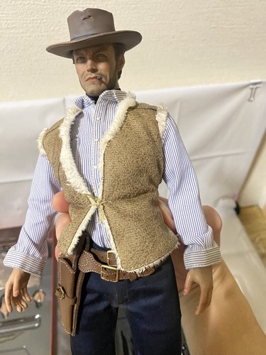 Sideshow Collectibles 1/6 100451 Clint Eastwood The Man With No Name Figure - Picture 18 of 23