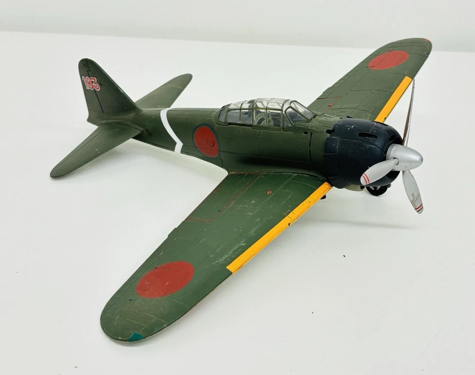 Ultimate Soldier 1:32 A6M3 Zero Type 22 Red 183 Japanese WWII Fighter - Image 4 of 4