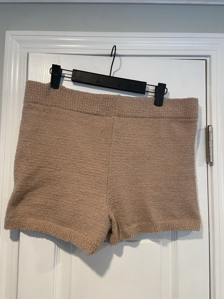 全新带标签 Rue 21 XL 码棕褐色卡其色模糊抽绳柔软弹力针织泰迪短裤 — 第 3/4 张图片