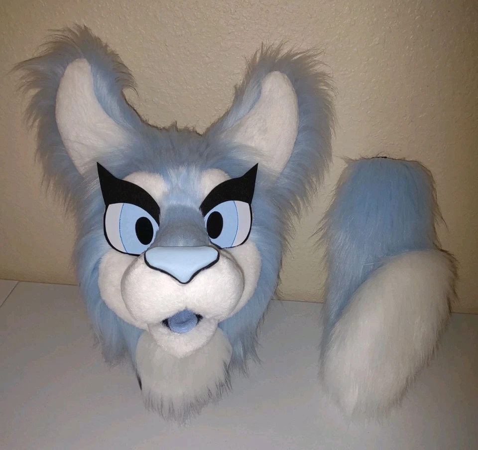 BabyBlue Husky Fursuit 部分动物服装吉祥物头部和尾巴 — 第 2/4 张图片