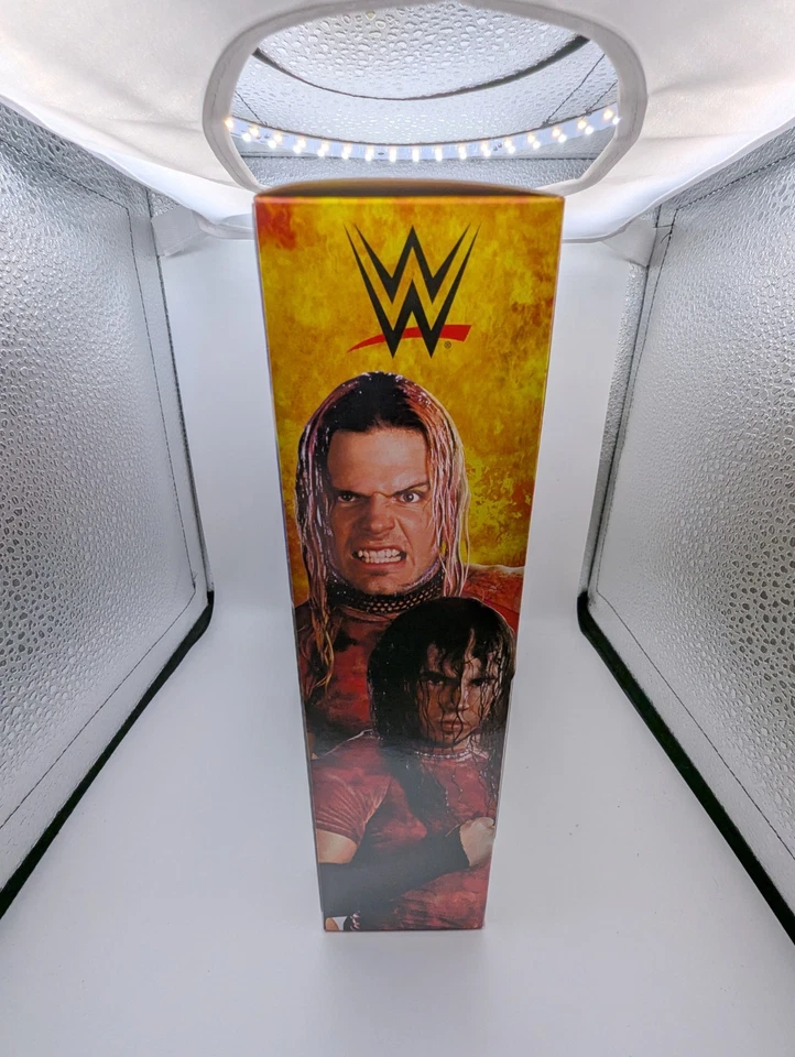 WWE Hardy Boyz Elite 2-Pack Ringside Exclusive w/ Tag Team Belts - Image 2 of 4