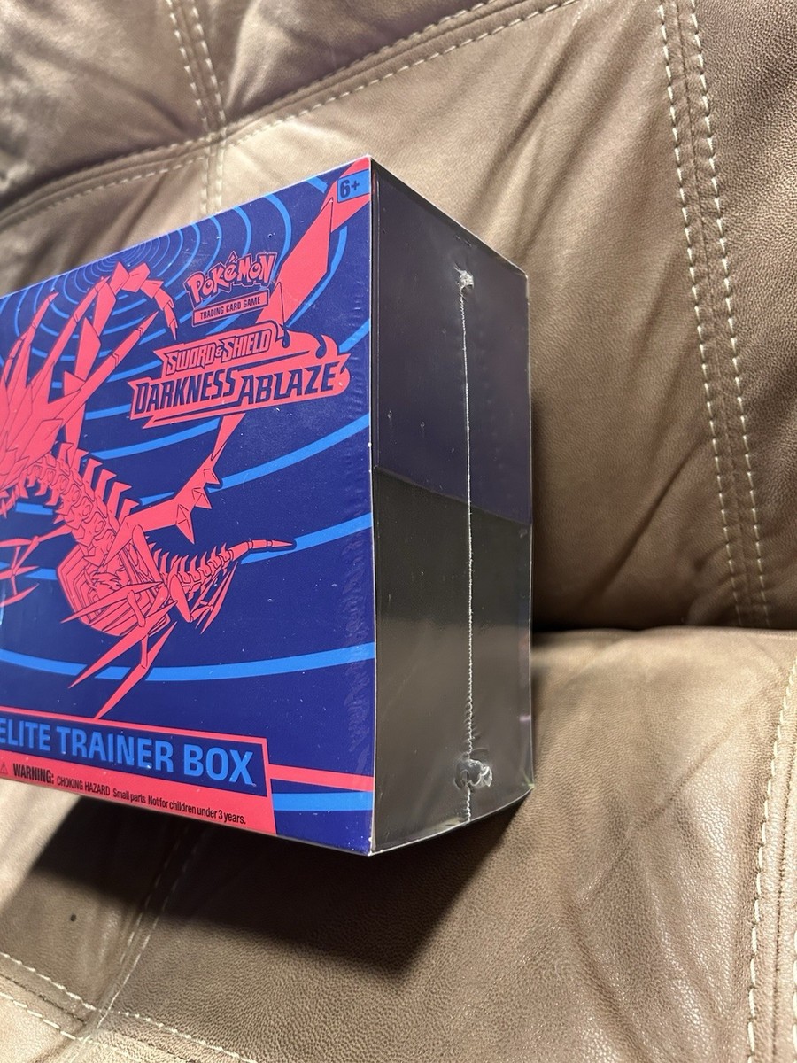 Box+デッキ+パック Darkness Ablaze elite trainer box Amazon.com: Pokémon TCG: Sword & Shield Darkness Ablaze