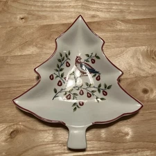 Johnson Bros 12 Days of Christmas Tree Shaped Relish/Candy Dish Glazed