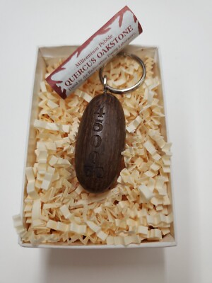 Ancient Quercus Oakstone Wood Keychain Millennium Pebble Wooden Wonders