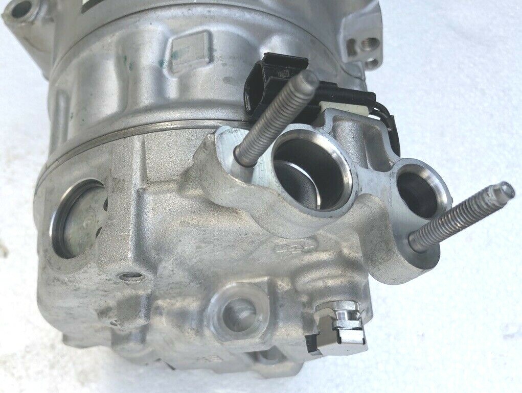 2017-2020 McLaren 720S A/C Compressor RUK01067636 Sanden OEM