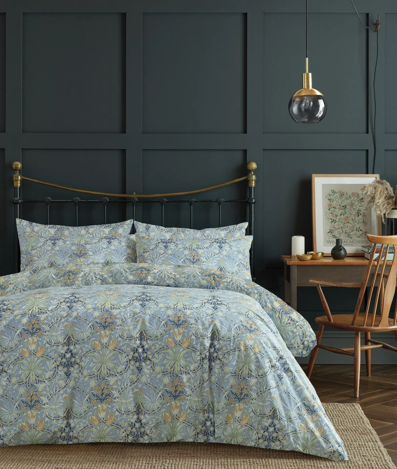 WILLIAM MORRIS AT HOME William Morris Woodland Weeds Quilt Cover Set Range Gold