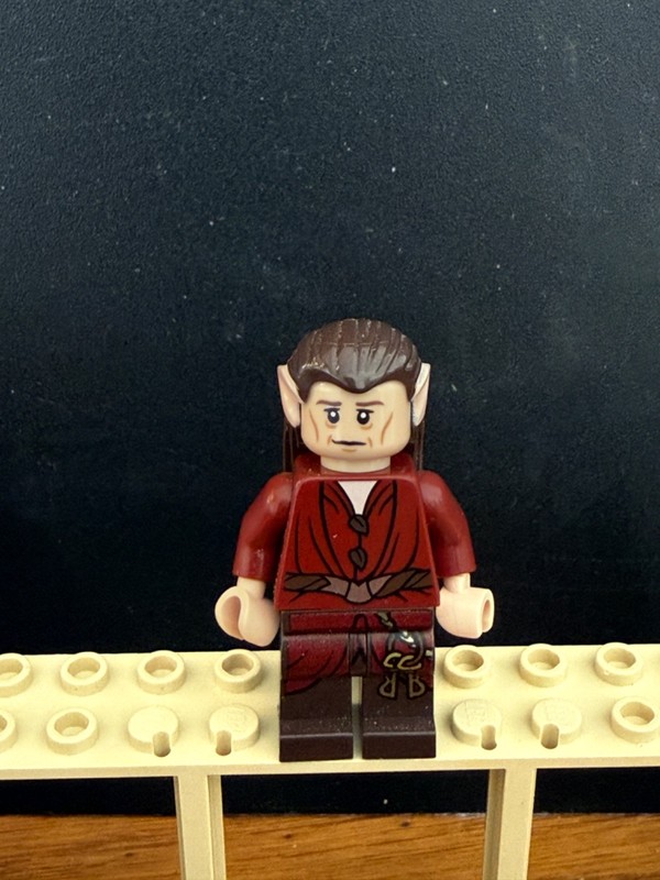 Lego Lord of the Rings Minifigure Mirkwood Elf Chief (LOR054)