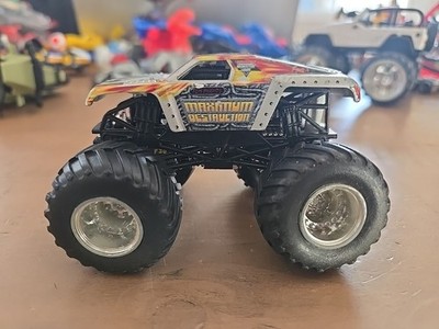 Hot Wheels Monster Jam Maximum Destruction Silver 1:64 Diecast 3 1/2'' Truck