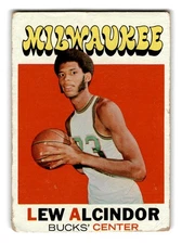 1971-72 Topps #100 Lew Alcindor Kareem Abdul Jabbar Good