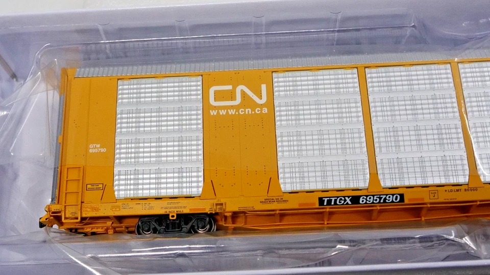 Atlas 20 005 662 HO Gunderson Multi-Max Auto Rack Car CN TTGX 695790 - Image 4 of 4