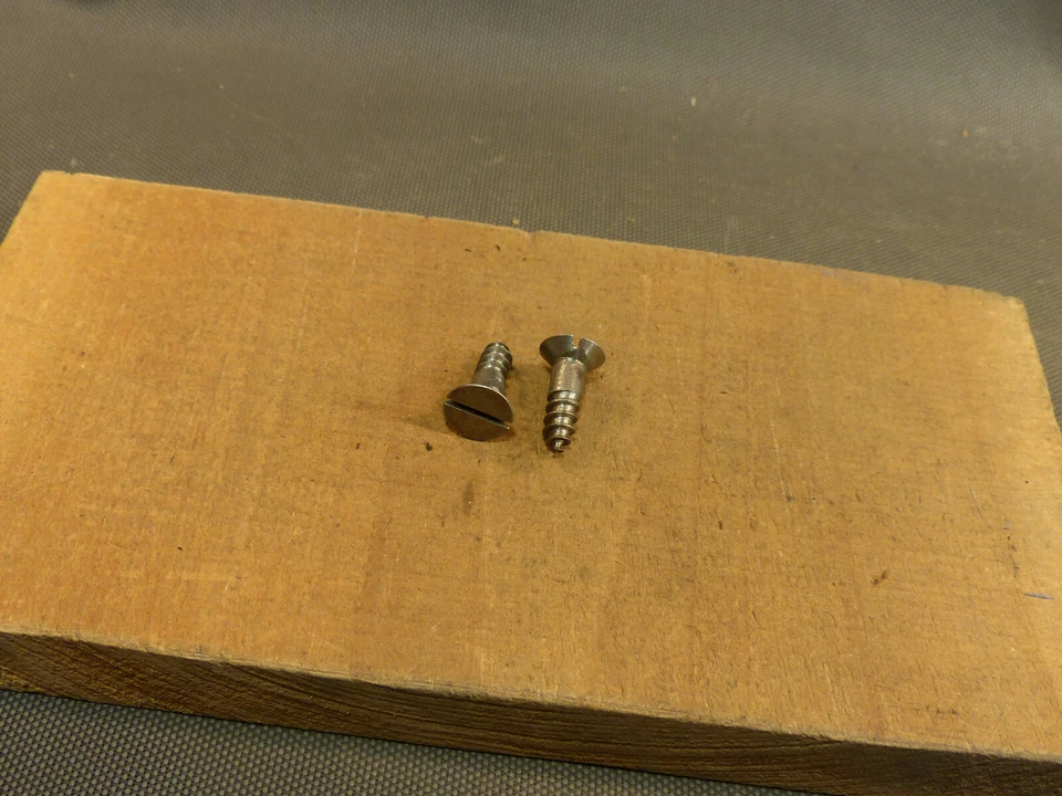 Lot de vis à bois tete fraisée ancien stock quincaillerie 7x20  50 pièces - Photo 3/4