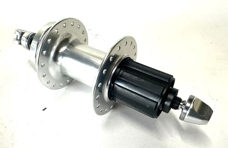 Formula  Alloy Front + Rear Set 6 Bolt Disc 100mm 135mm 36 Hole QR  HG 10 spd - Image 3 of 4