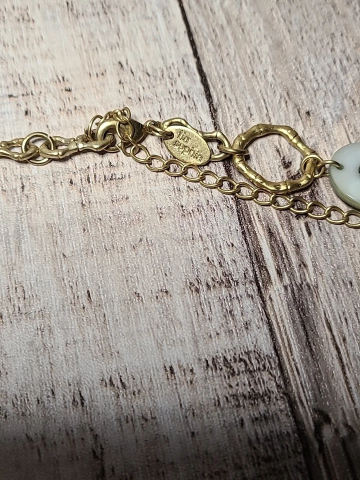 Collar Lia Sophia EVERGLADE Genuino Madreperla con Cuentas de Vidrio Oro Mate Foto 2 de 4