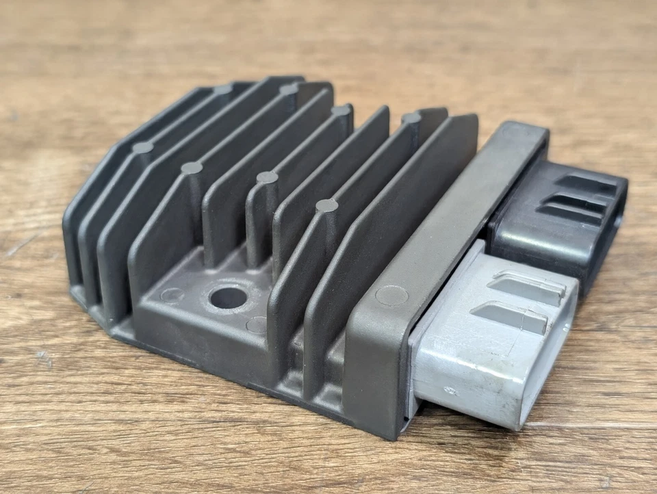 14-17 Honda CTX 700 CTX700 CTX700N OEM Regulador Rectificador Voltaje 31600-MJF-A01 Foto 4 de 4