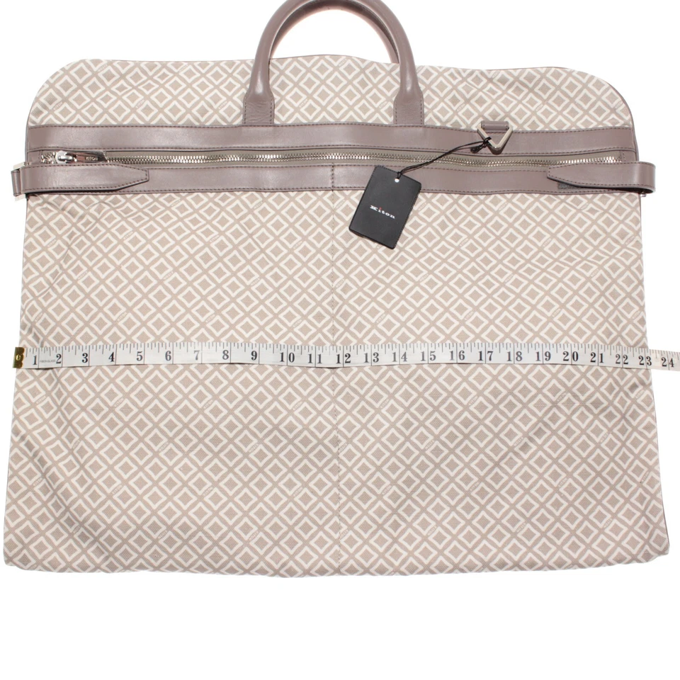 Bolso de ropa Kiton nuevo con etiquetas en beige y blanco patrón geométrico con detalles de cuero Foto 3 de 4