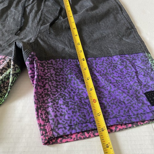Billabong Garage Platnum X Men’s Board Shorts Retro Leopards Size 32 NEW NWT - Picture 17 of 17
