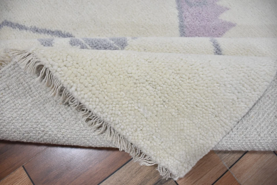 Handmade 152x252cm Tribal Wool Rug – Beige & Purple Geometric Carpet. - Image 3 of 4