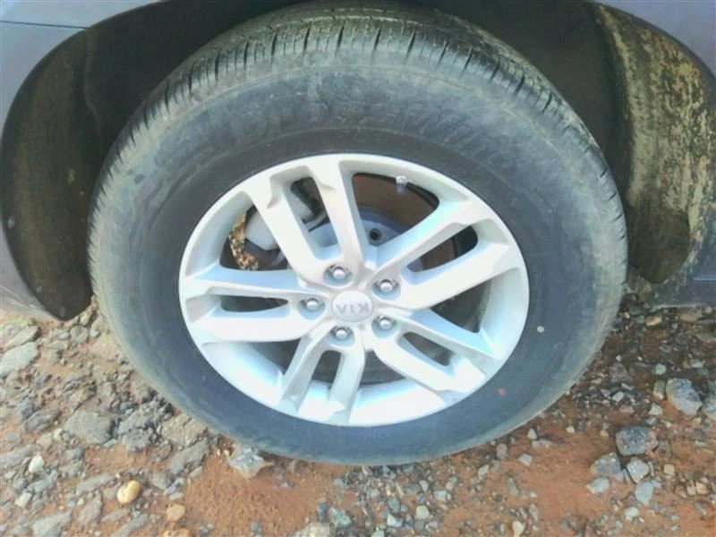 Wheel 17x7 Alloy With Fits 14-15 Kia Sorento OEM - Image 2 of 4