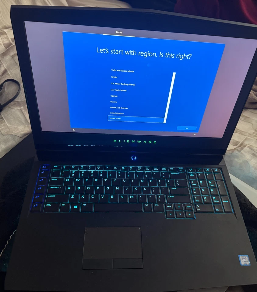 alienware 17 r4 laptop - Image 2 of 4