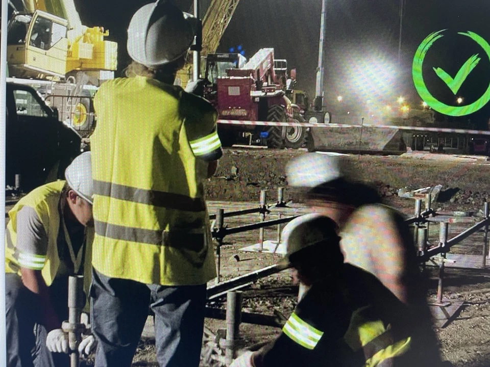 NEW 30 Pcs Reflective Bands Visibility Straps SAFETY Run Work Exercise Bike Hike - Image 3 of 4