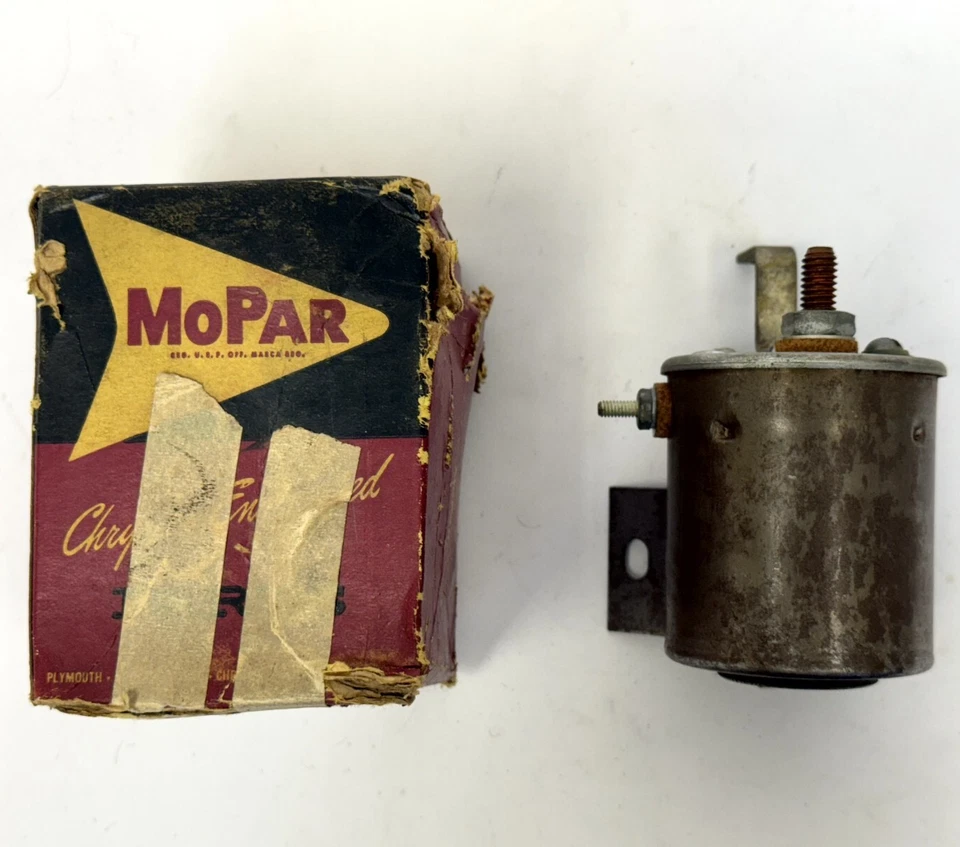 Dodge Plymouth 1960-1966 solenoide de arranque de transmisión estándar 1889146 nuevo de stock Foto 3 de 4