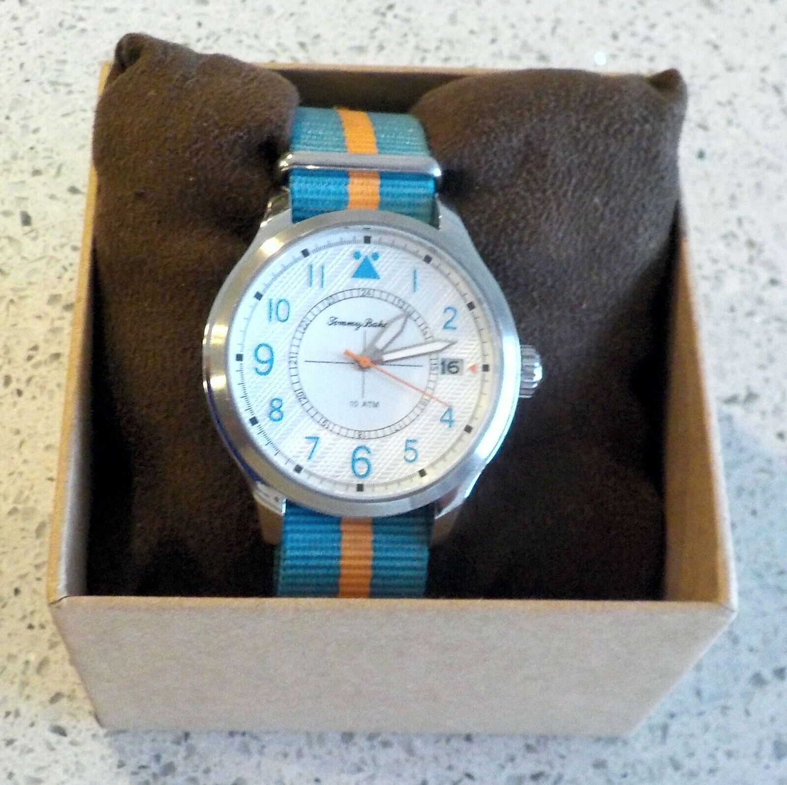  Tommy Bahama  Wristwatch Water Resistant