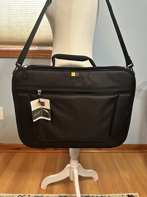 NWT Case Logic 17.3-Inch Laptop Case With One Inside Pocket Black Padded Strap