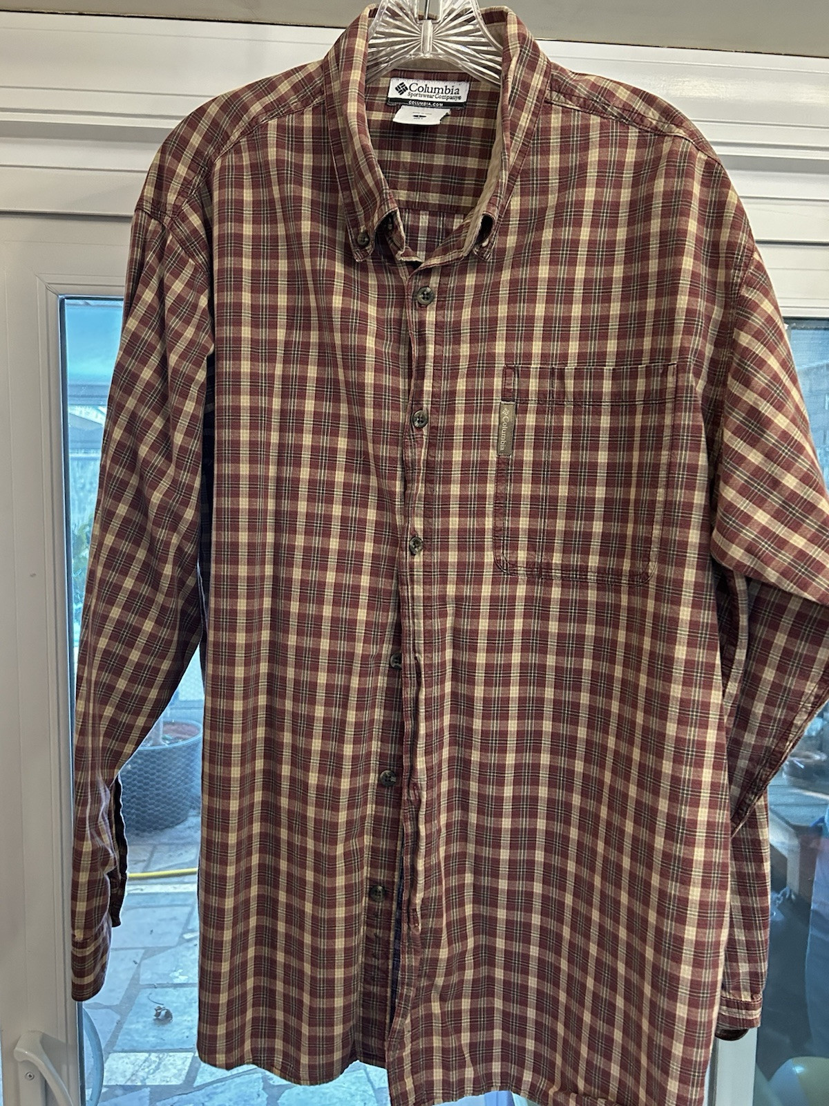 Columbia Plaid Button Up long sleeve Shirt Men’s Size large