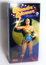 Moebius 973 1/8 Scale DC Comics Lynda Carter as Wonder Woman Plastic Model Kit