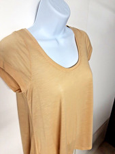 BCBGirls Short Sleeve Pull Over Top Size Small Shirt Vanilla Color NEW