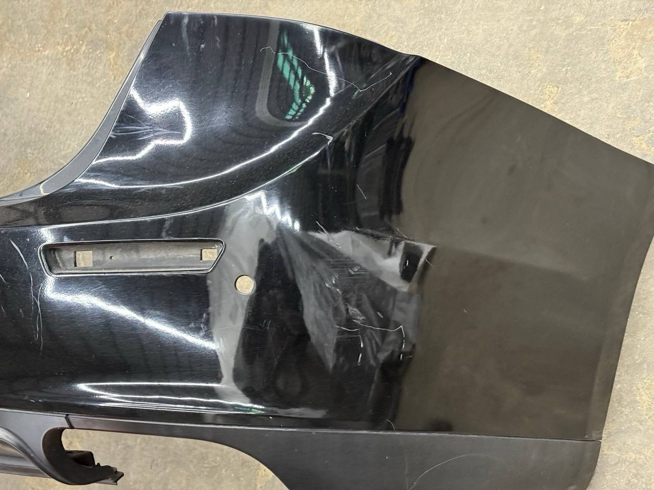 2014-2017 MASERATI GHIBLI REAR BUMPER Black USED