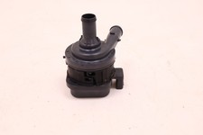 Pompe à eau Volvo XC60