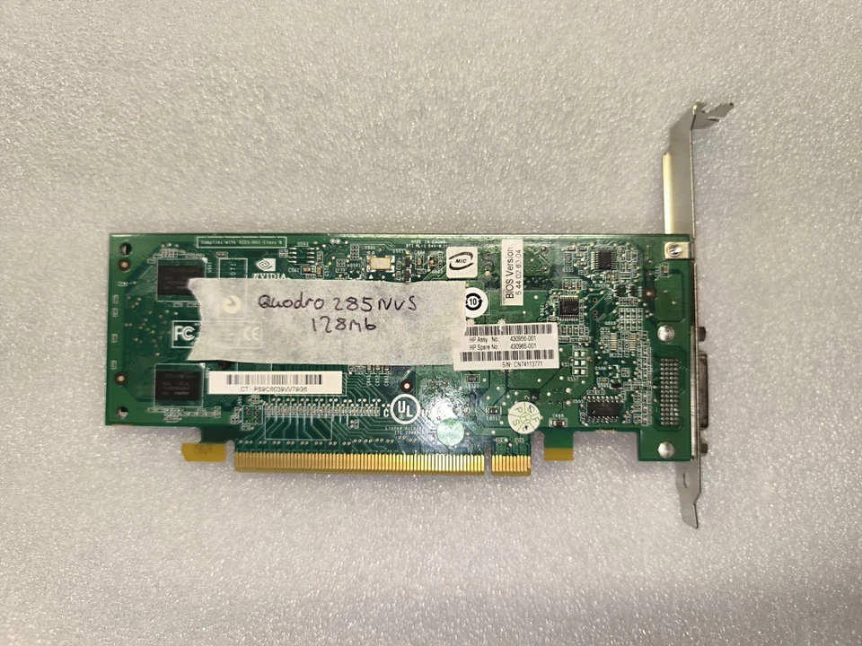HP (430965-001) NVIDIA Quadro NVS 285 Graphics Card - 128MB DDR2 PCIe-x16  - Image 3 of 4