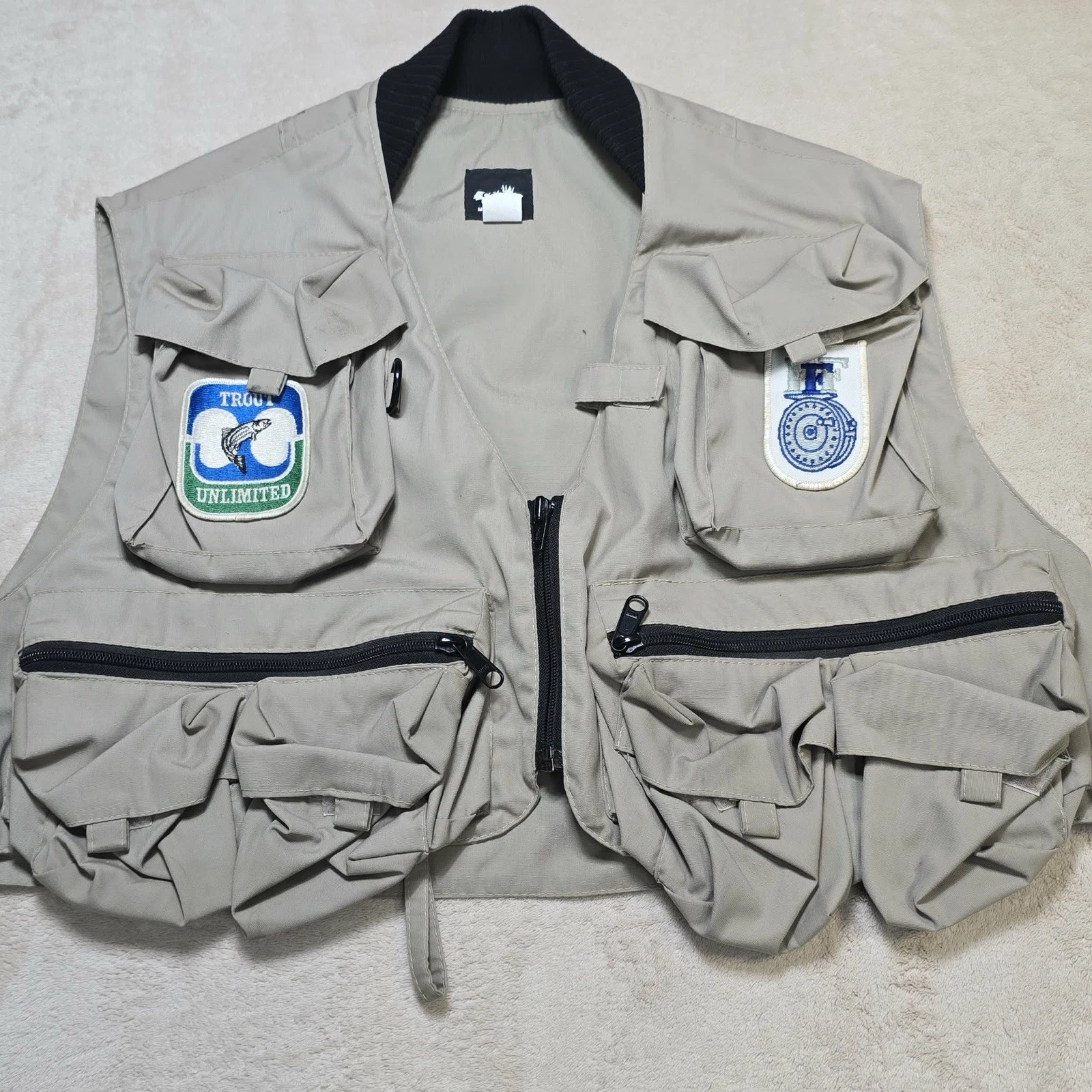 vintage trout unlimited fly fishing vest Medium