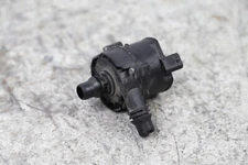 17-19 BMW G30 540i Auxiliary Circulation Water Motor With Coolant Hose Feed OEM