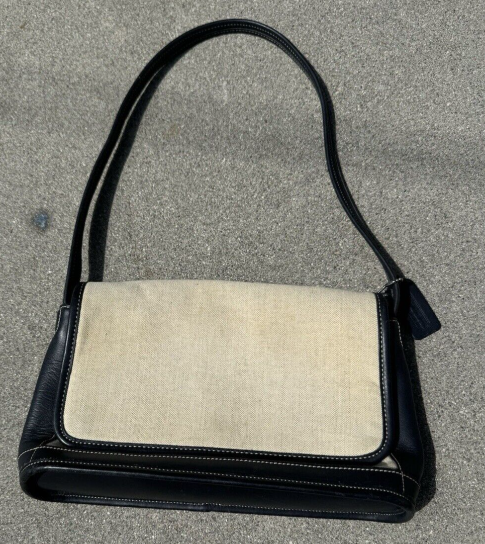 バッグ Vintage Coach Bleaker Black shoulder bag Coach Vintage Bleeker Flap Canvas /Black Leather Shoulder
