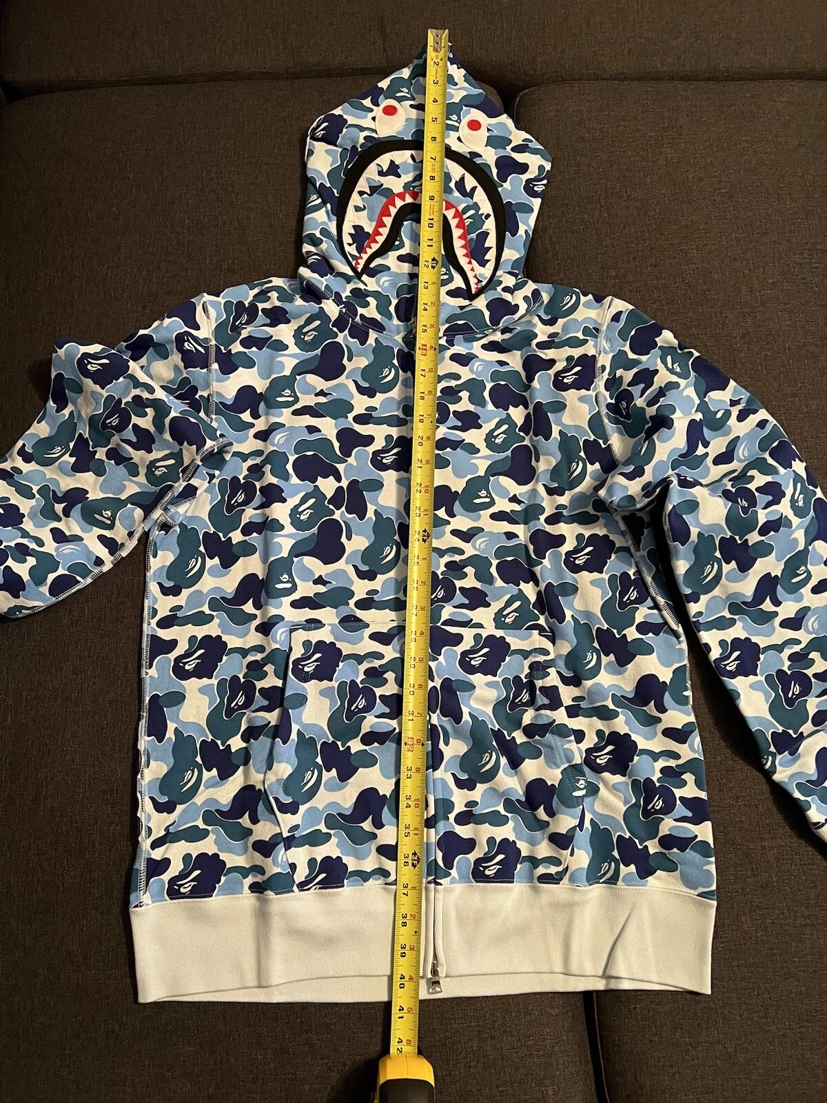 A BATHING APE (BAPE) Felpa con cappuccio mimetica blu navy cerniera intera