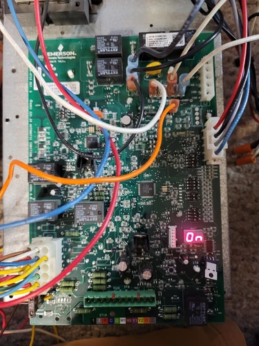 Goodman EMERSON PCBKF102  2 stage Furnace Control Board 50C51-289-02