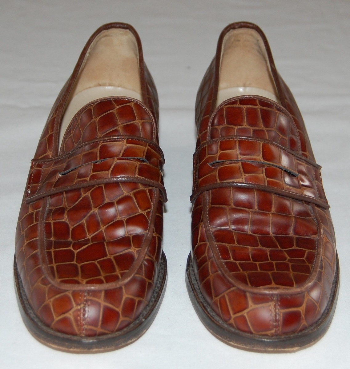 SusanBennis/WarrenEdwards brown alligator shoes. Hand made in Italy SUSAN BENNIS WARREN EDWARDS Vtg Taupe Baby Alligator Leather  main image 2