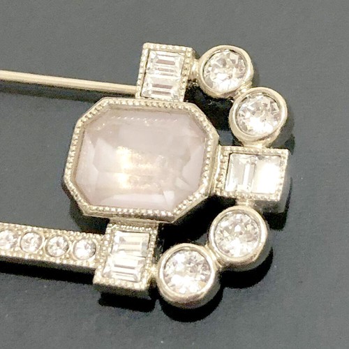 CHANEL CC Logo Rhinestone Pink Stone Brooch Gold Tone Pin C22B Auth w/Box D-m113 - Picture 4 of 10