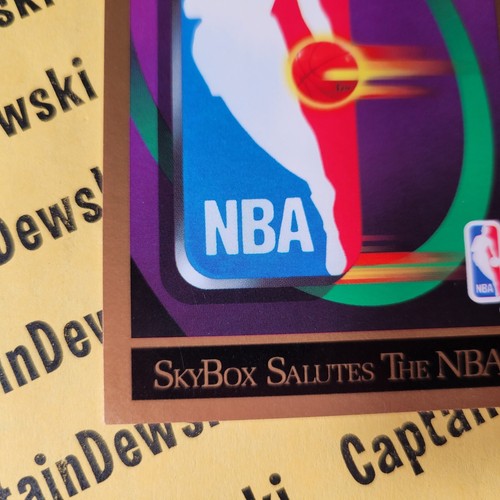 Tarjeta por correo exclusiva rara SkyBox Salutes the NBA 1990-91/promoción SP con funda - Imagen 7 de 10