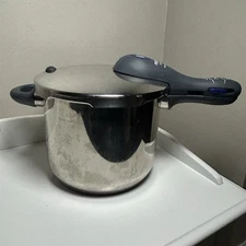 WMF Perfect Plus 6.5 Liter Pressure Cooker 18/10 Cromargan Stainless Germany