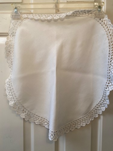 Vintage Round Hand Crocheted Edge 20" Doily with cotton Center White Sunshine