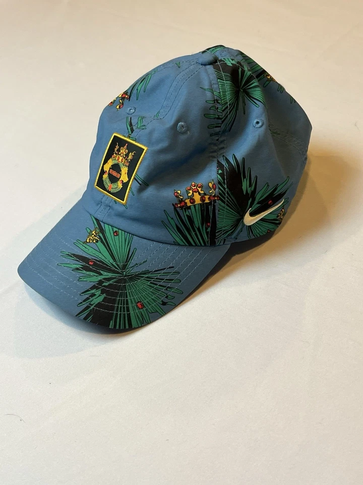 Nike LeBron “Strive For Greatness” Heritage86 Sombrero Azul Estampado Palma Ajustable Foto 2 de 4