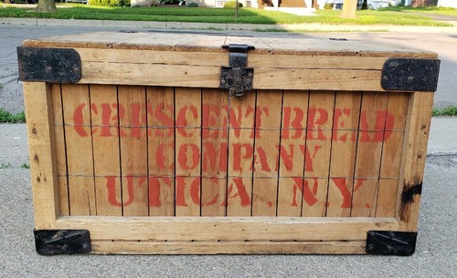 RARE Antique Vintage Crescent Bread Advertising Crate Utica NY Box Chest Sign - Picture 2 of 20